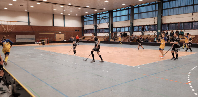 Floorball Auswärtsspiel in Dresden